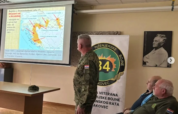 Za maturante predavanje o VRO "BLJESAK"